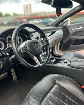 Mercedes-Benz CLS cena 86000 przebieg: 235000, rok produkcji 2011 z Warszawa małe 277